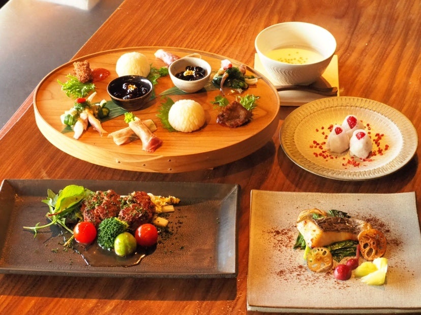 ※写真は1月の料理のイメージです。6月は料理が変わります。