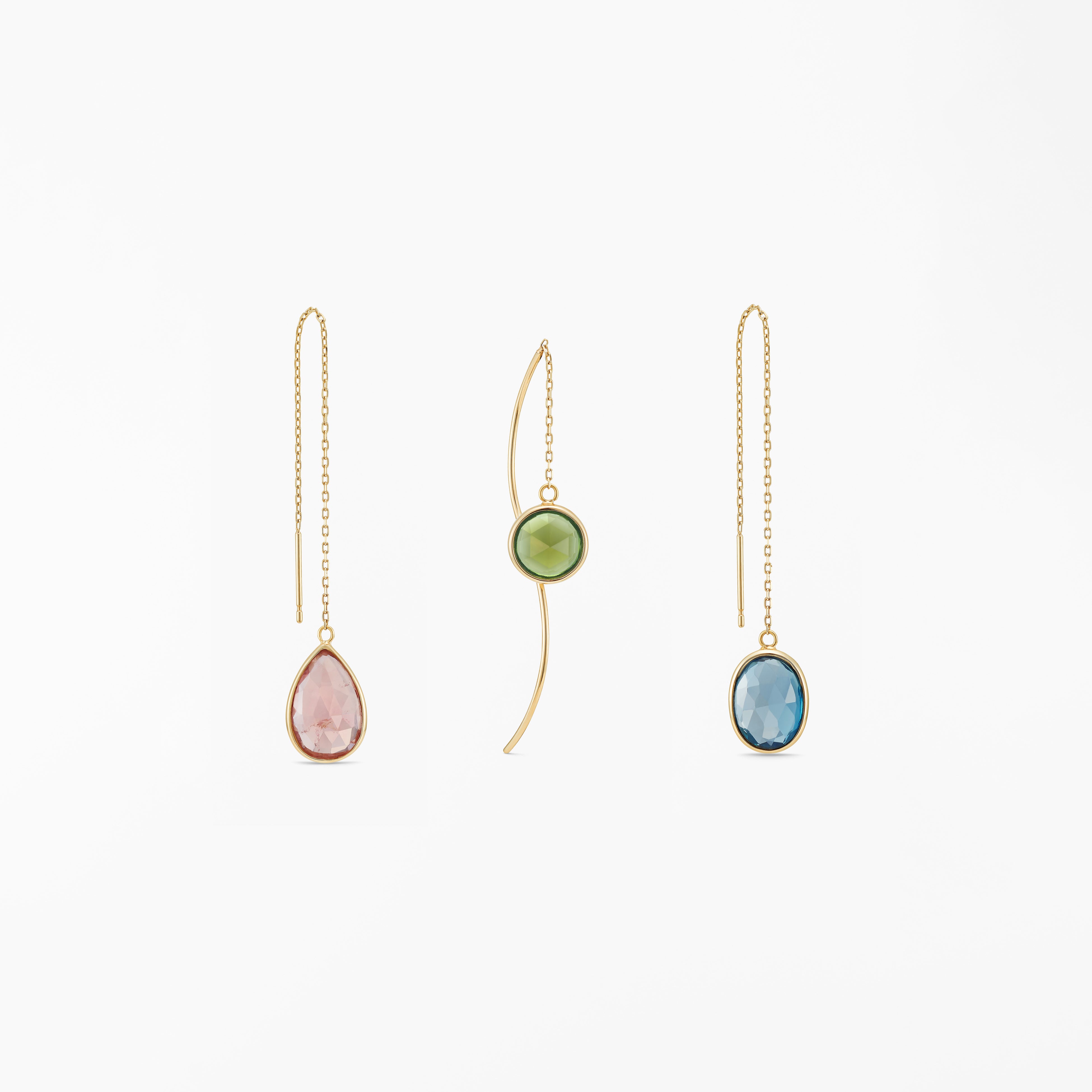 ハーフピアス 左からトルマリン￥39,600&nbsp; トルマリン￥33,000&nbsp; ロンドンブルートパーズ￥39,600