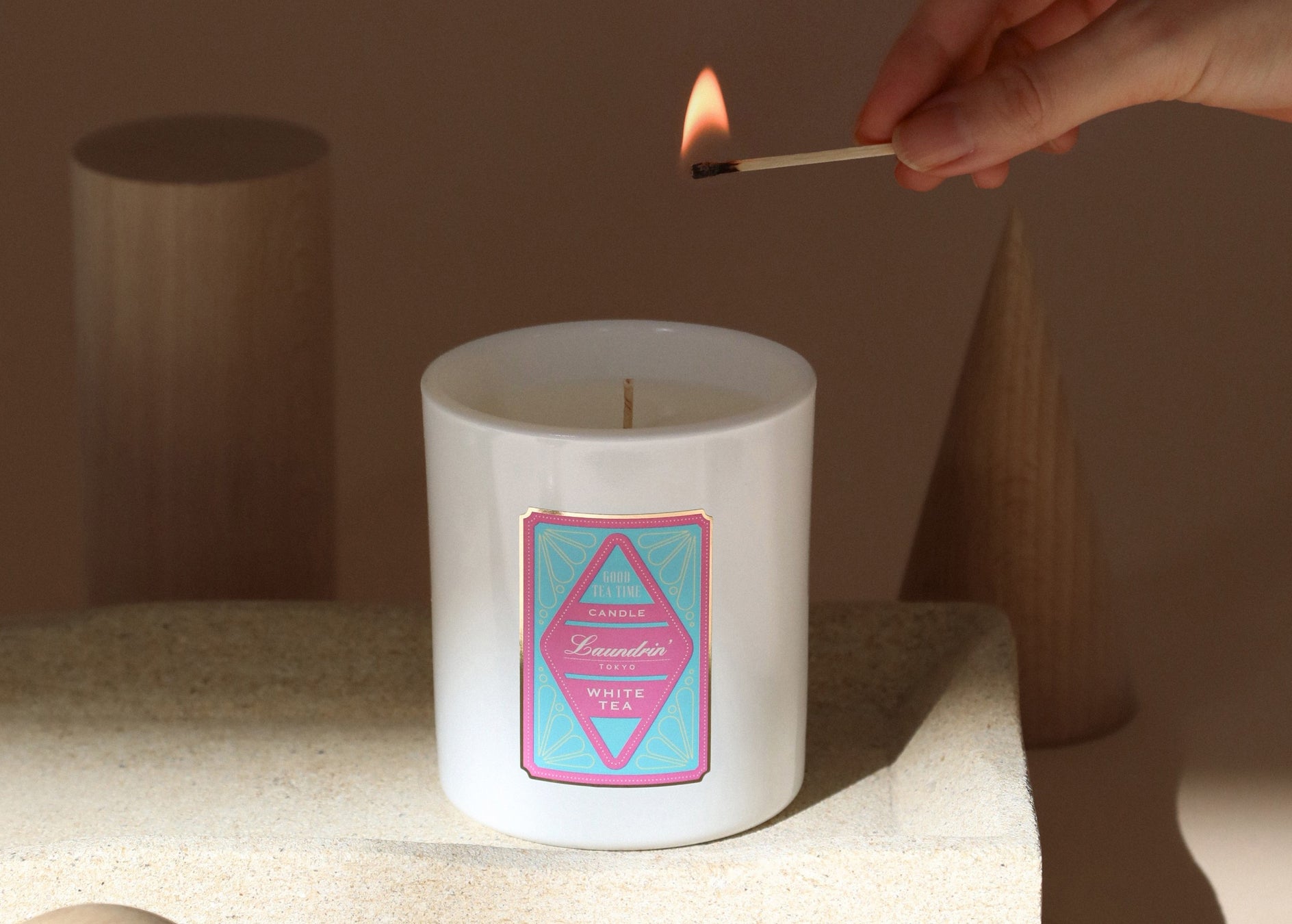 10周年を迎えた『ランドリン』から初のアロマキャンドルが登場 第1弾は人気のティーフレグランス「GOOD TEA TIME」ホワイトティーの香り 10周年を迎えた『ランドリン』から初のアロマキャンドルが登場 第1弾は人気のティーフレグランス「GOOD TEA TIME」ホワイトティーの香り