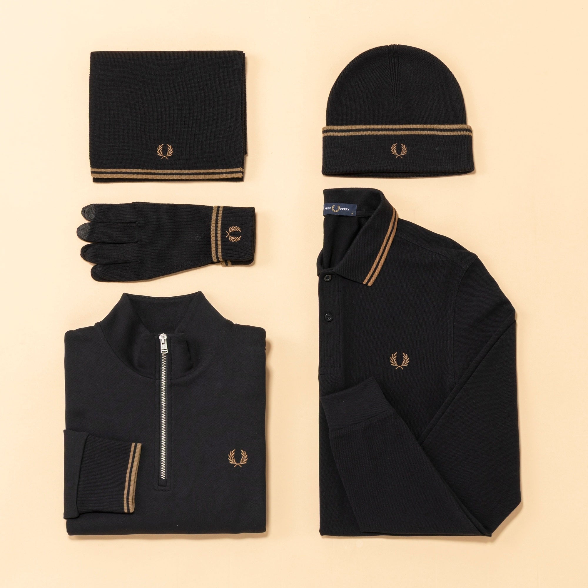 FRED PERRY】ブランド初のオリジナルタータンチェックラッピング登場