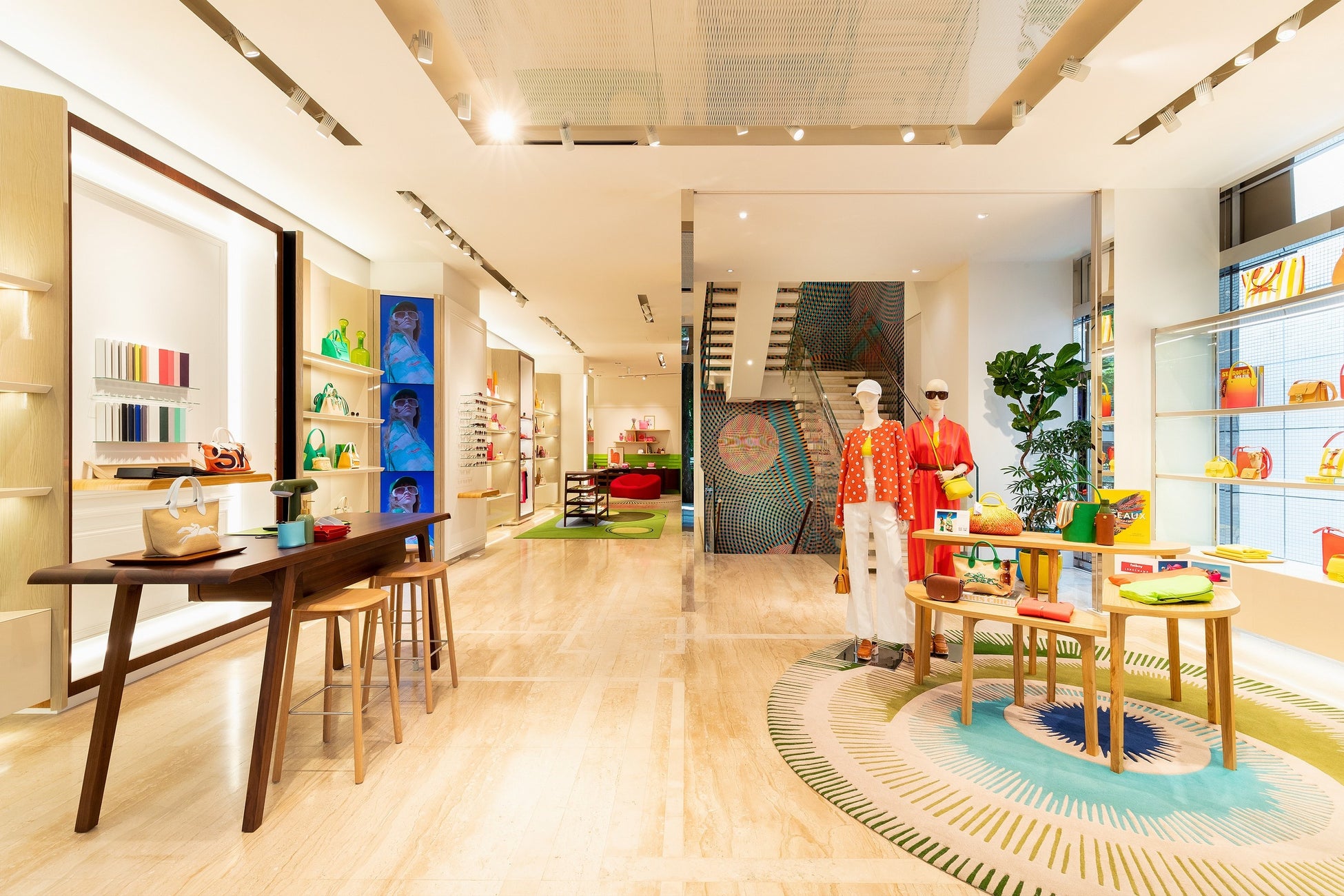 1F_エントランス