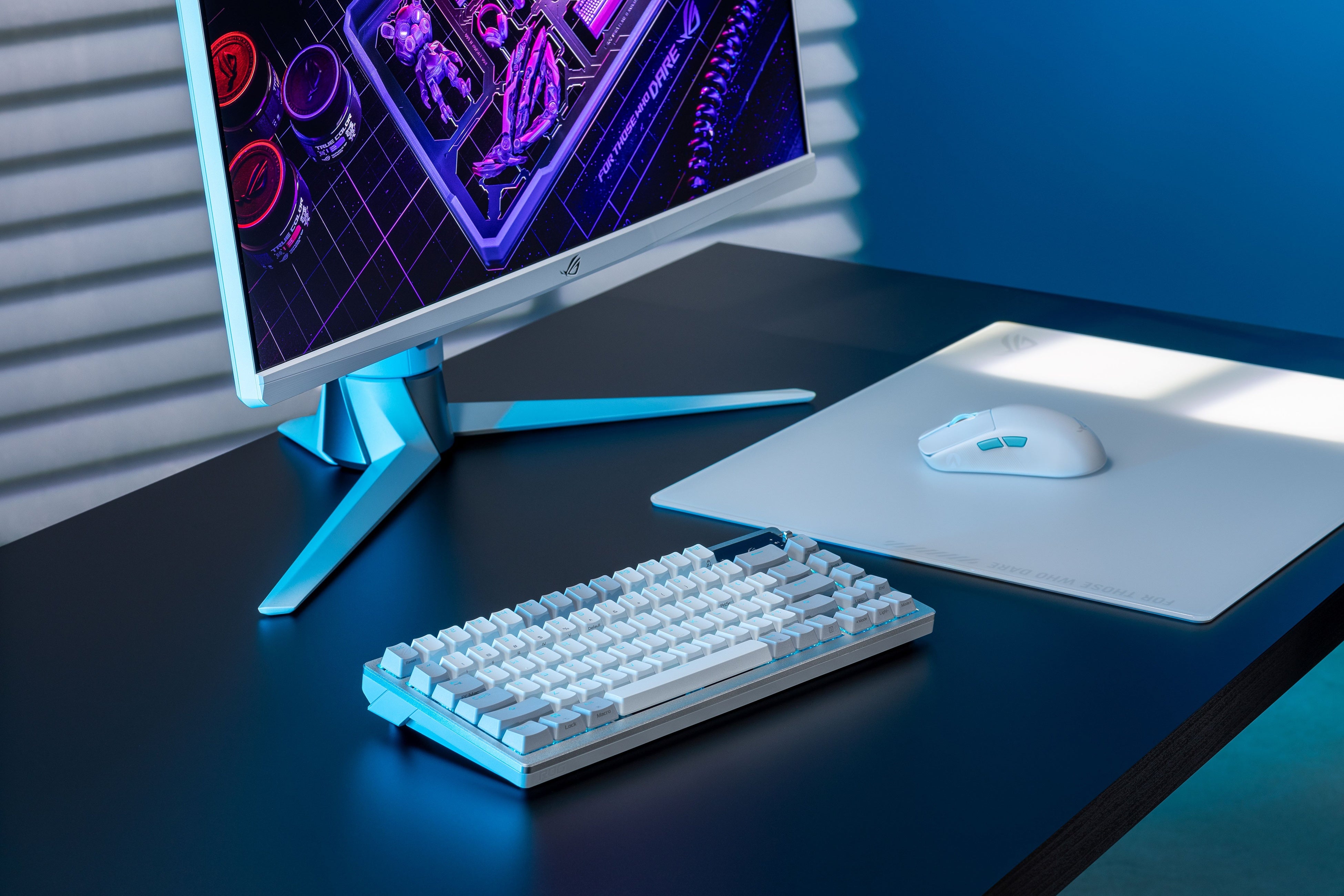 ROG メカニカルキーボード カスタムデザイン ASUSのゲーミングブランドのRepublic of Gamersより、 ROG NX