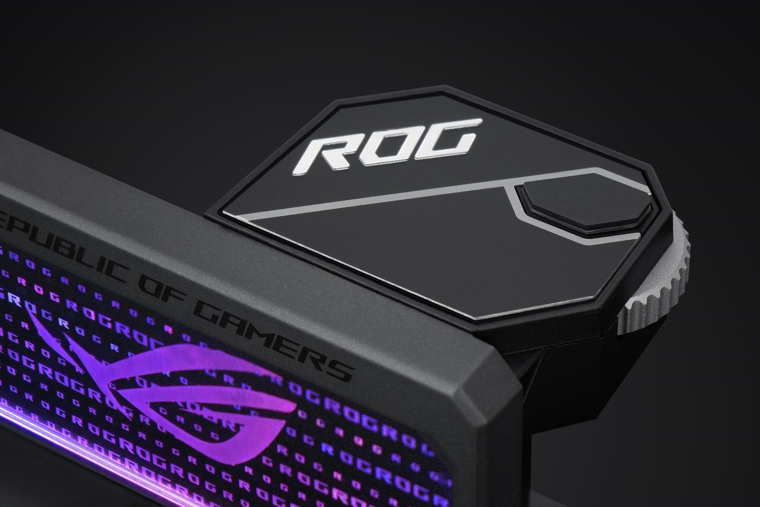 グラフィックボード・グラボ・ビデオカード ASUS ROG WINGWALL Graphics card holder The ROG Wingwall graphics card holder keeps your GPU