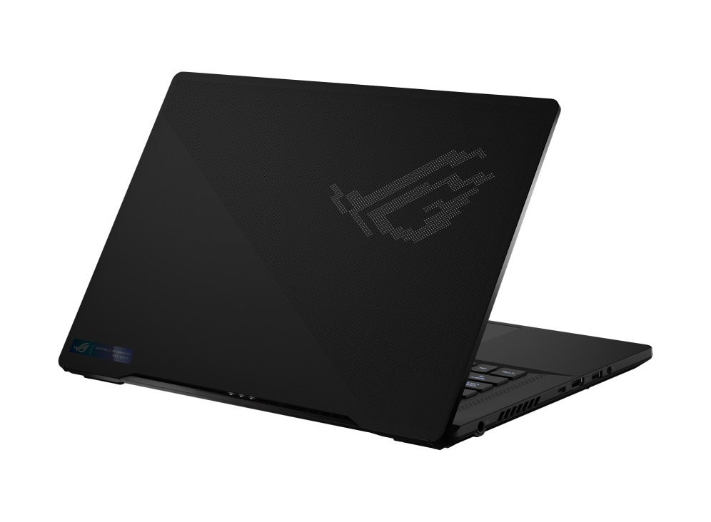 NVIDIA® GeForce RTX™ 40シリーズLaptop GPUを搭載したROG Strix