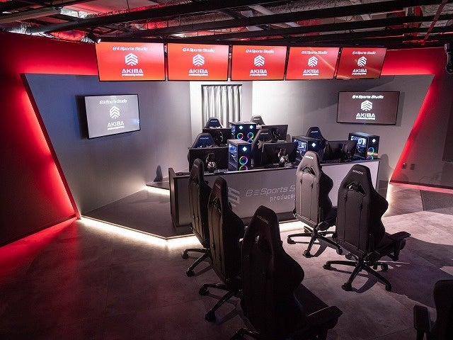 選手席ブース左側