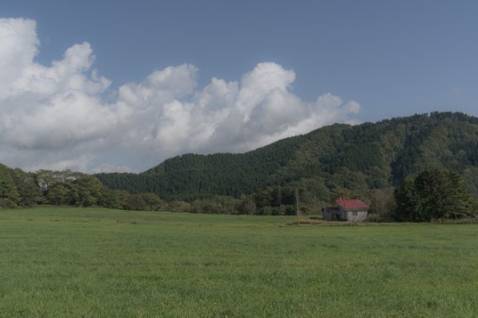 海と大地が育む「豊かな暮らし」。八雲町で行う親子留学プログラムが新たな感動を提供いたします。 海と大地が育む「豊かな暮らし」。八雲町で行う親子留学プログラムが新たな感動を提供いたします。
