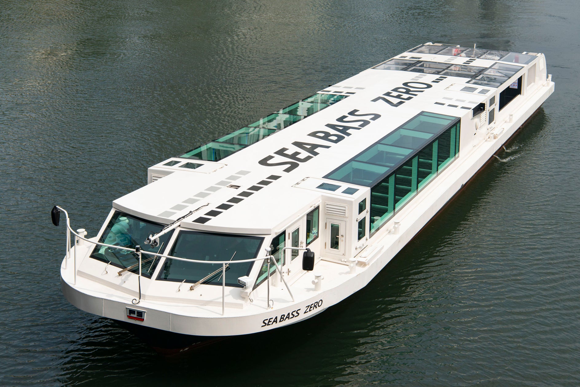 水中ドローンを用いて横浜の海や生物について学ぶSDGsイベントを水上バス「シーバス」協力のもと2024年8月17日(土)18日(日)開催 | 横浜ダイヤビルマネジメント株式会社のプレスリリース