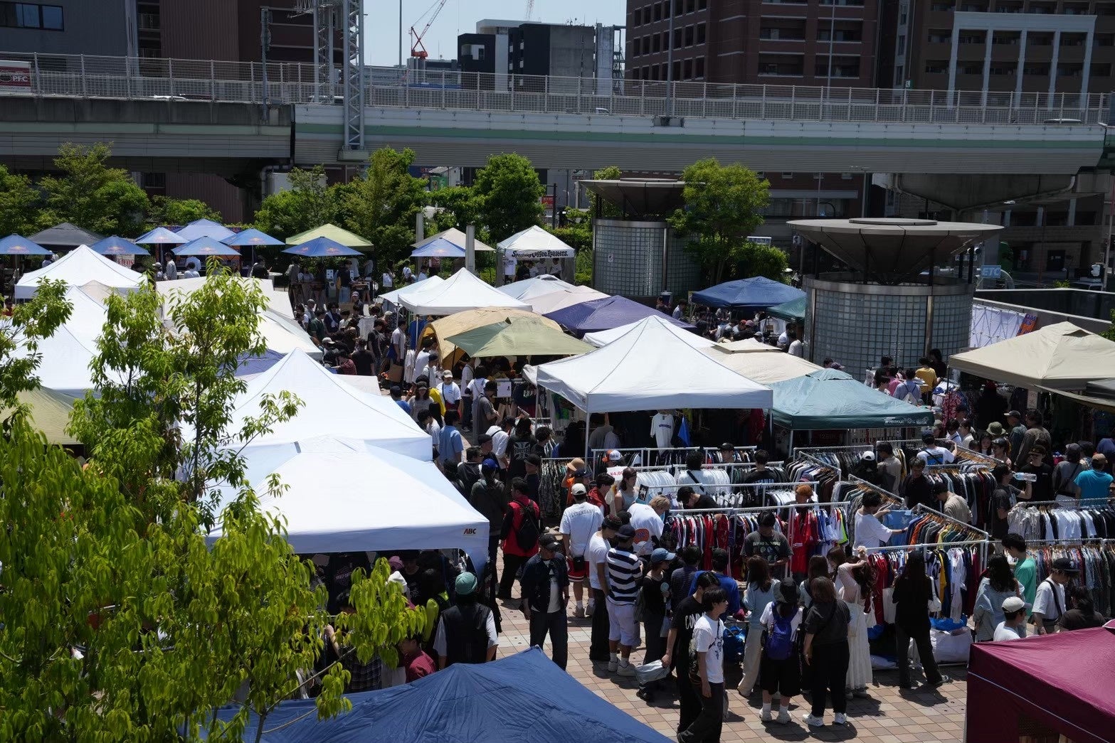 大阪・なんばで「服・食・音」が交差する二日間。都市型カルチャーイベント『COMFES』が、記念すべき10回目を迎える