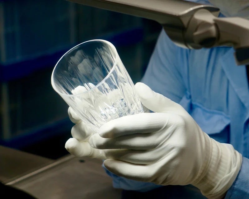 画像の説明：検品の様子