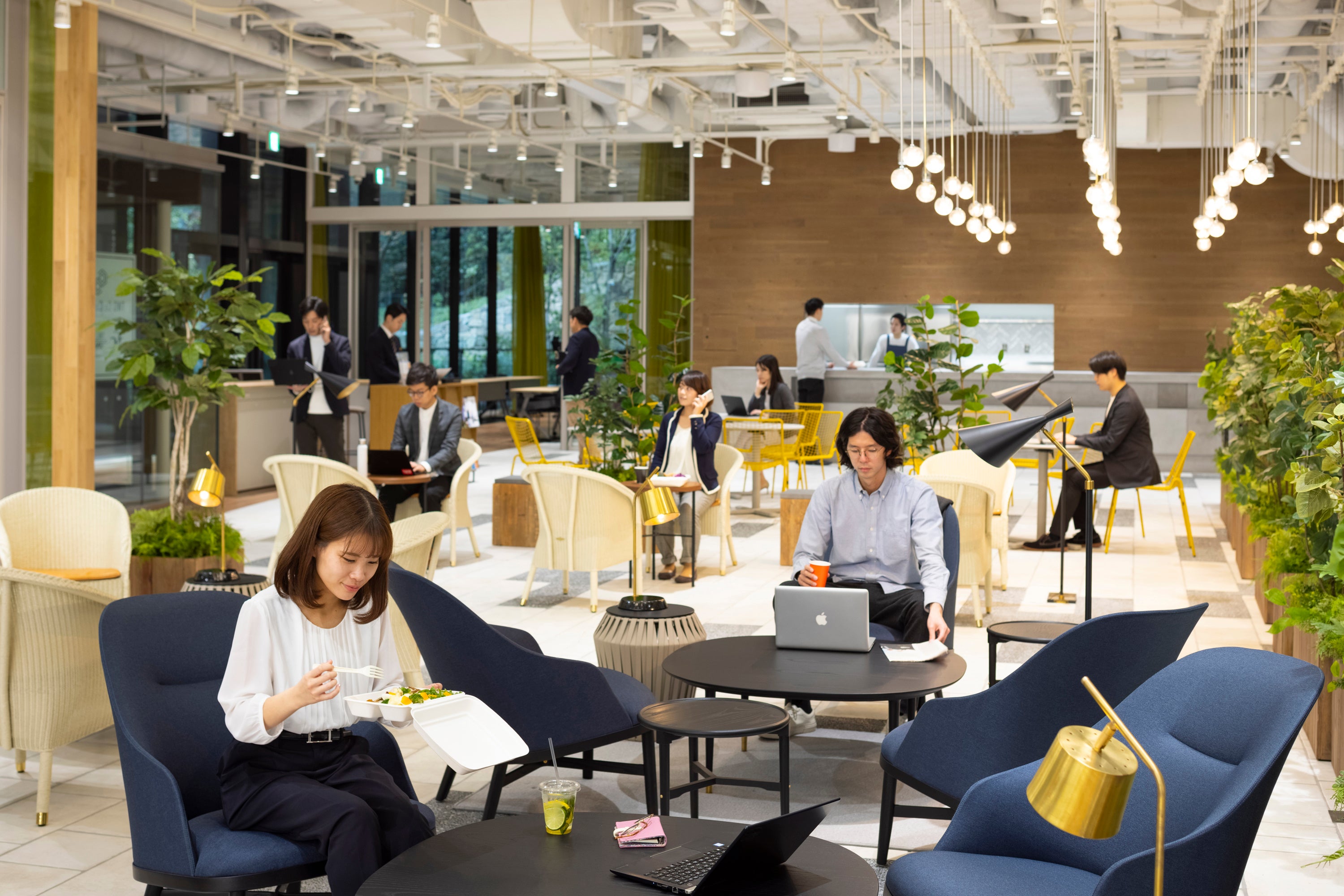 「TOKYO WORLD GATE CoCo Lounge」