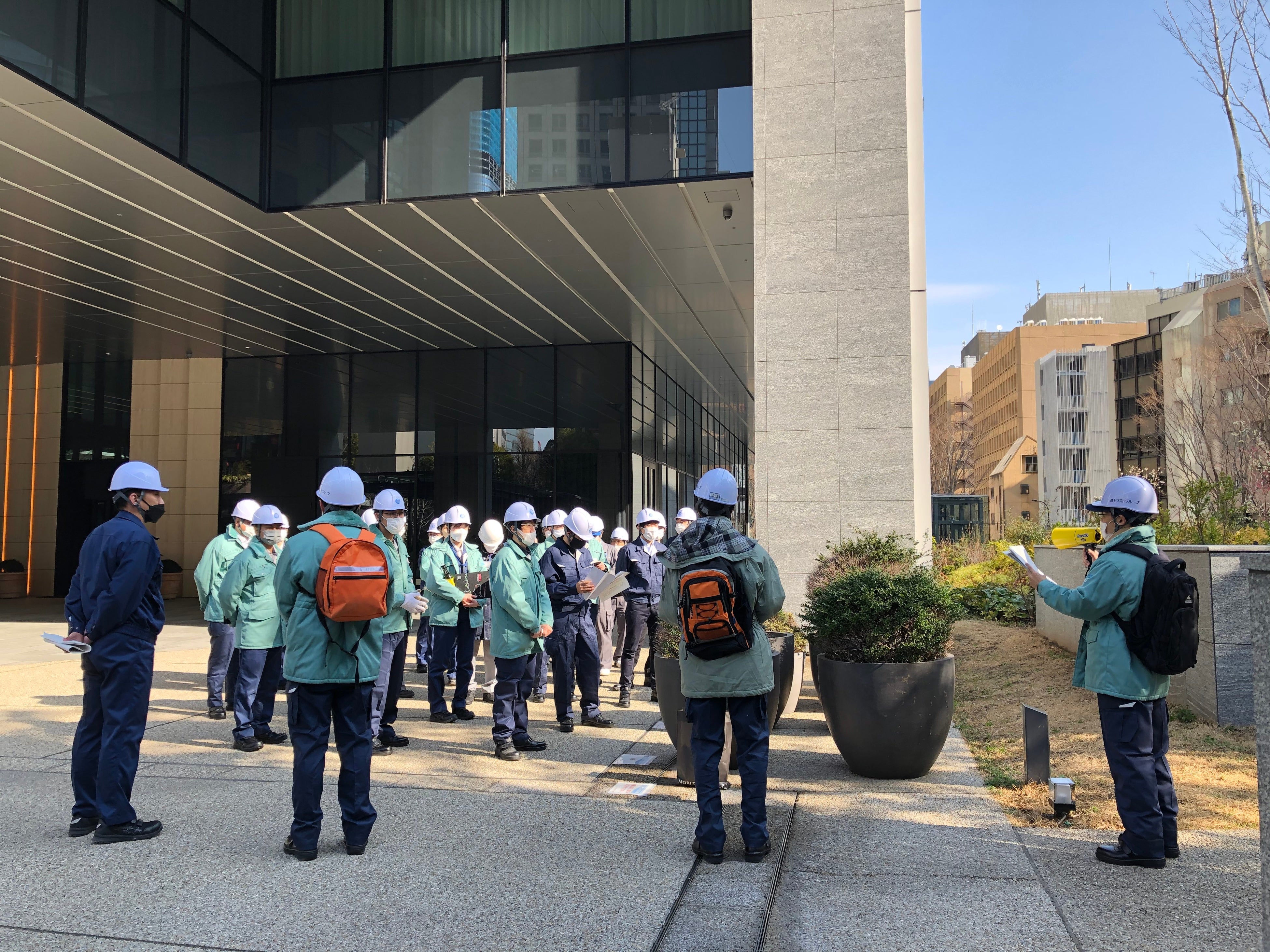 防災設備設営訓練の様子