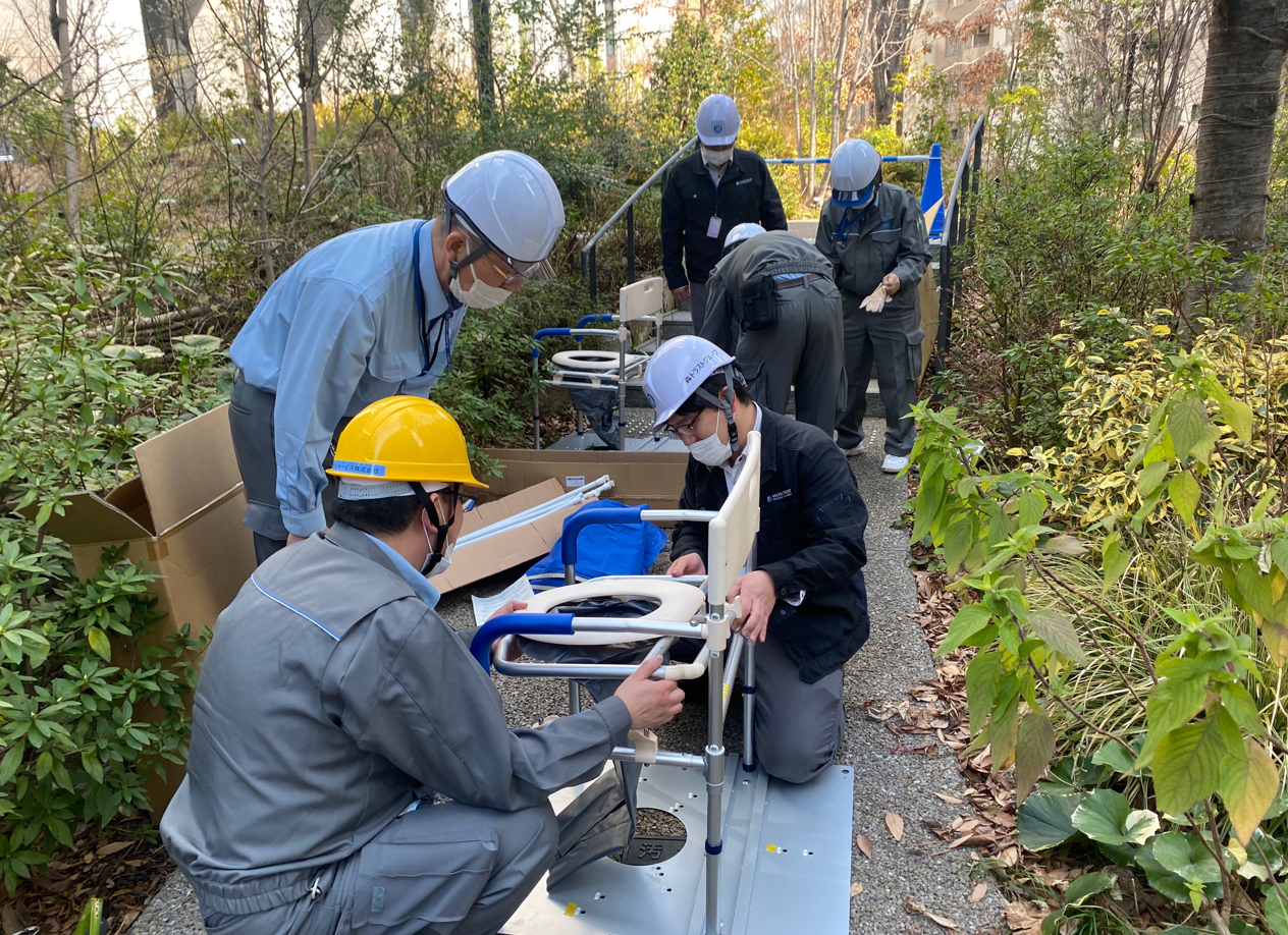 防災設備設営訓練の様子