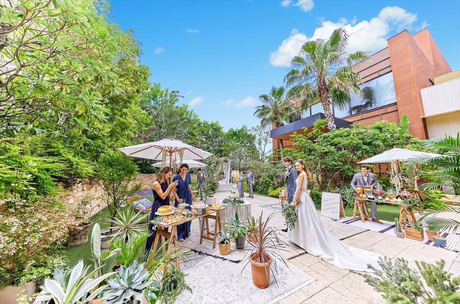  結婚式場「ラピスアジュール」ガーデン