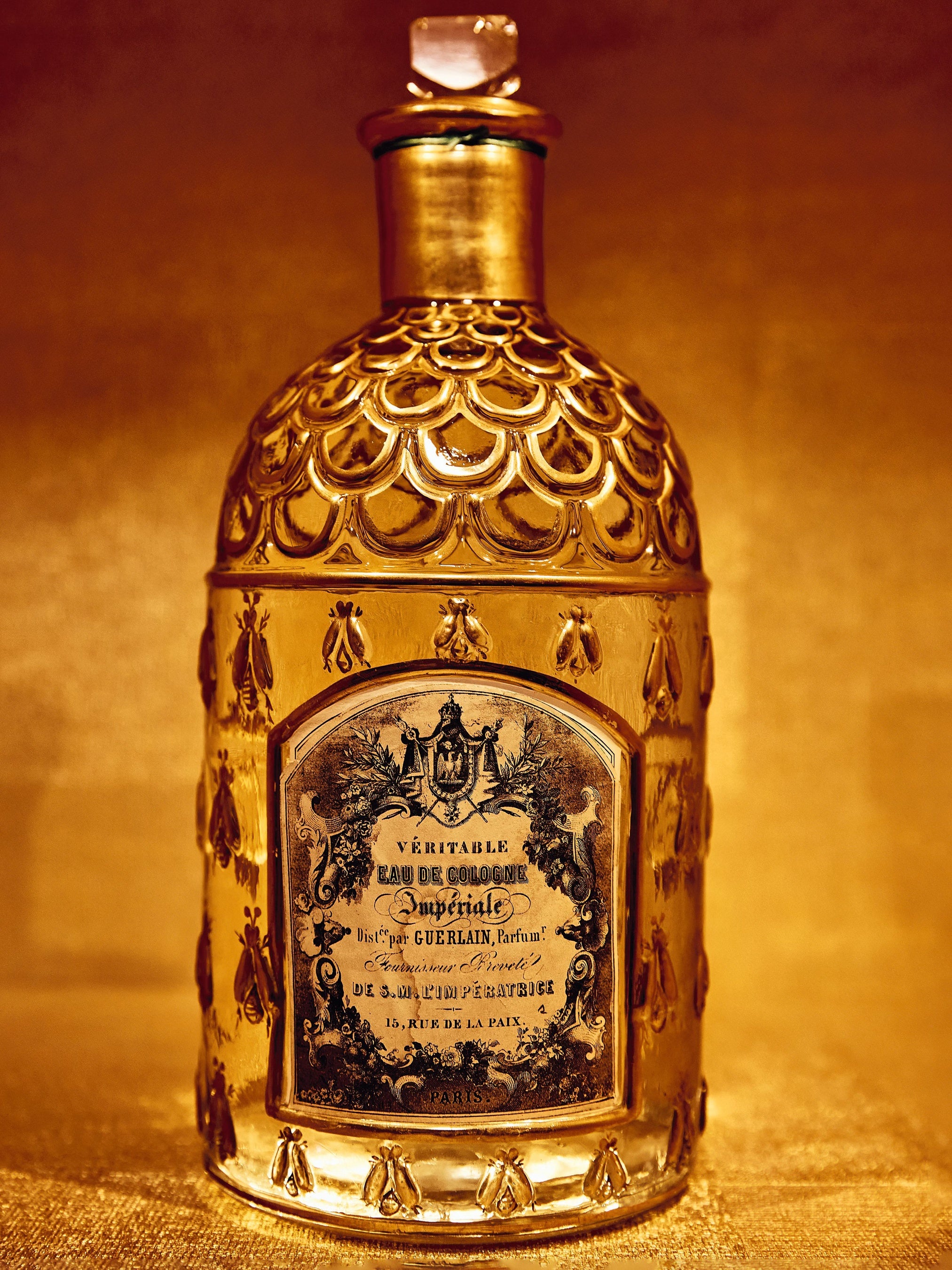 ゲラン】公式書籍「GUERLAIN, VISIONARY SINCE 1828」を発売 | ゲラン