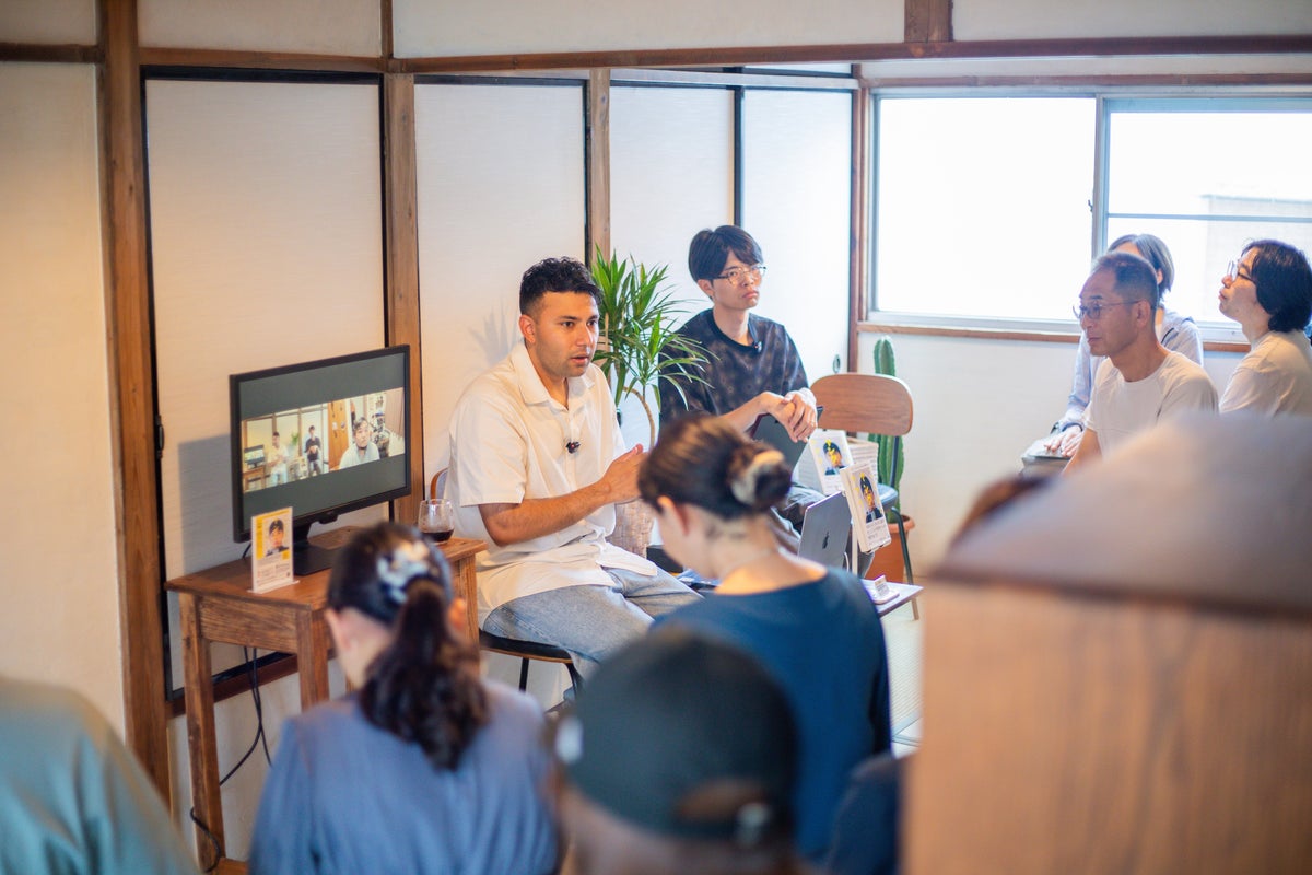 開催場所:HENGENI BOOKS