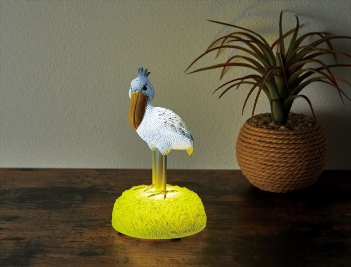 発光する鳥】立ち姿が印象的なハシビロコウとフラミンゴのルームランプ