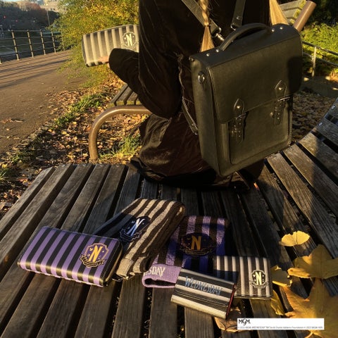 【WEDNESDAY】作中の世界観を再現したアイテムが登場! 【WEDNESDAY】作中の世界観を再現したアイテムが登場!