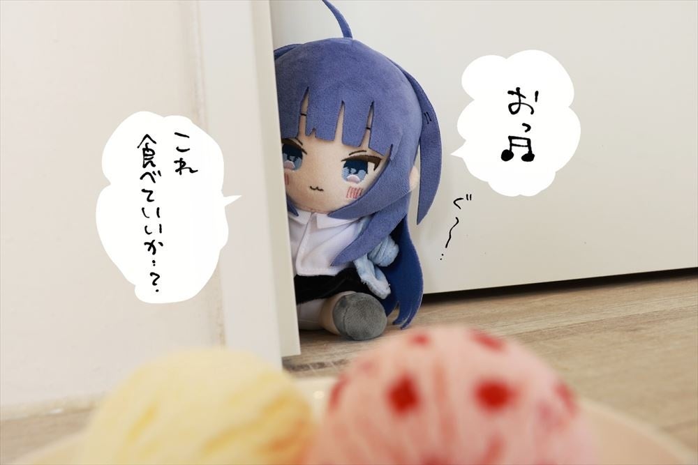 ゆかりさんの描く「童顔教師のまーちゃん」が初のぬいぐるみに