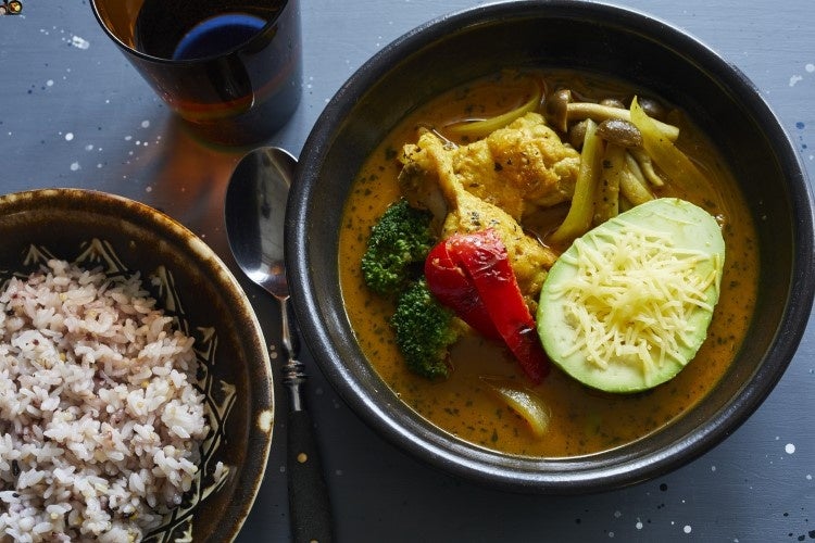 アボカドのスープカレー　さらりとしたソースのカレーが、グンとリッチに