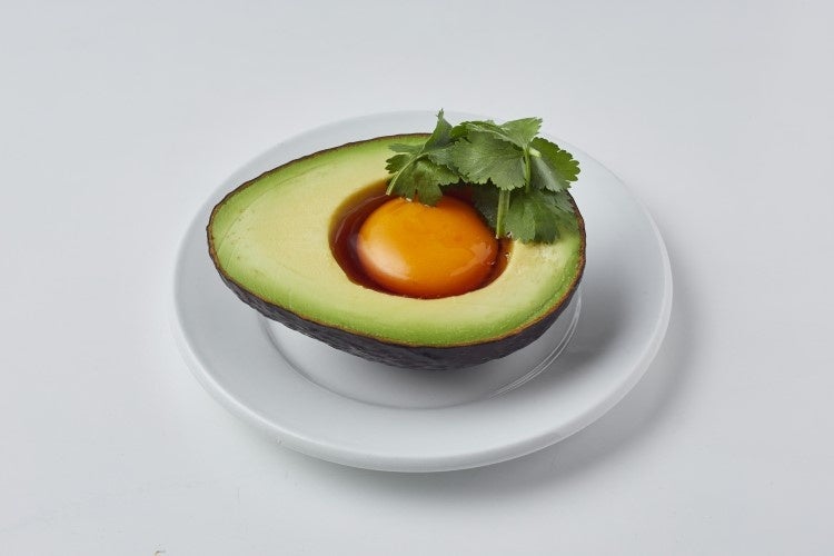 卵黄＋ナンプラー　卵黄でまろやかさとコクをアップ