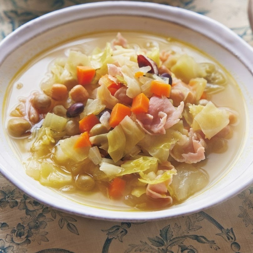 出張先の家庭で子どもたちが100％食べるという野菜のスープ「ガルビュール」