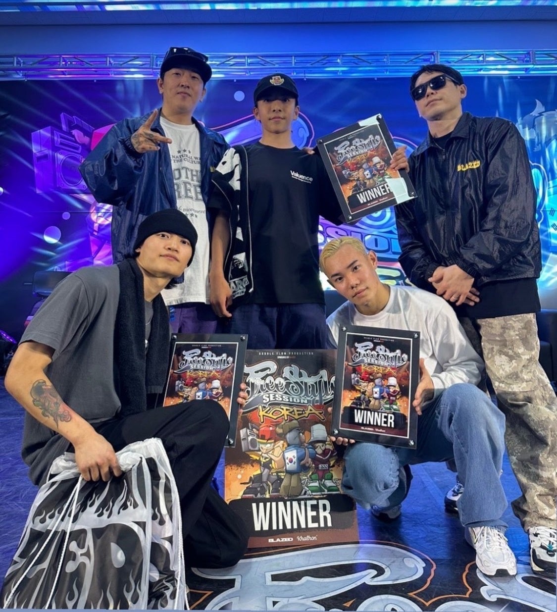 上段中央：Bboy TSUKKI選手、下段左：D.SLEEP選手、下段右：Bboy Isaki選手