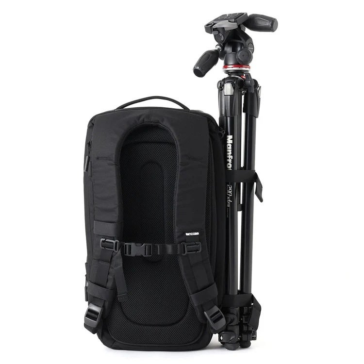 Incase(インケース)】多くのフォトグラファーに愛された名品カメラ