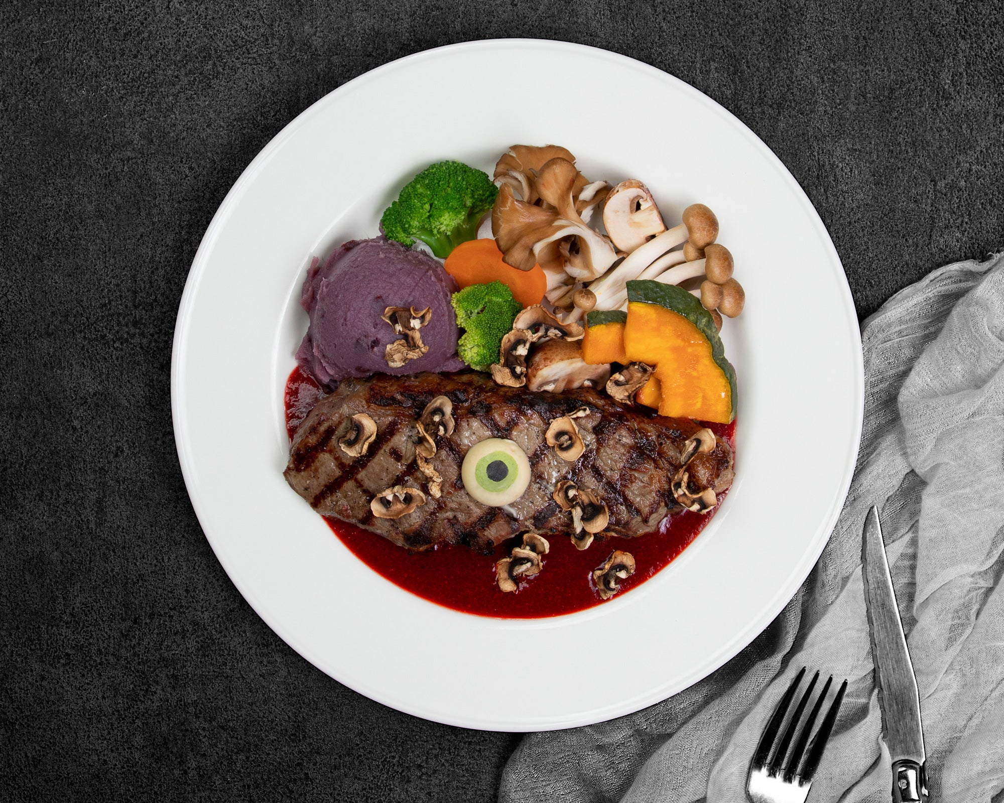 「ホラーナイトサーロインステーキ」