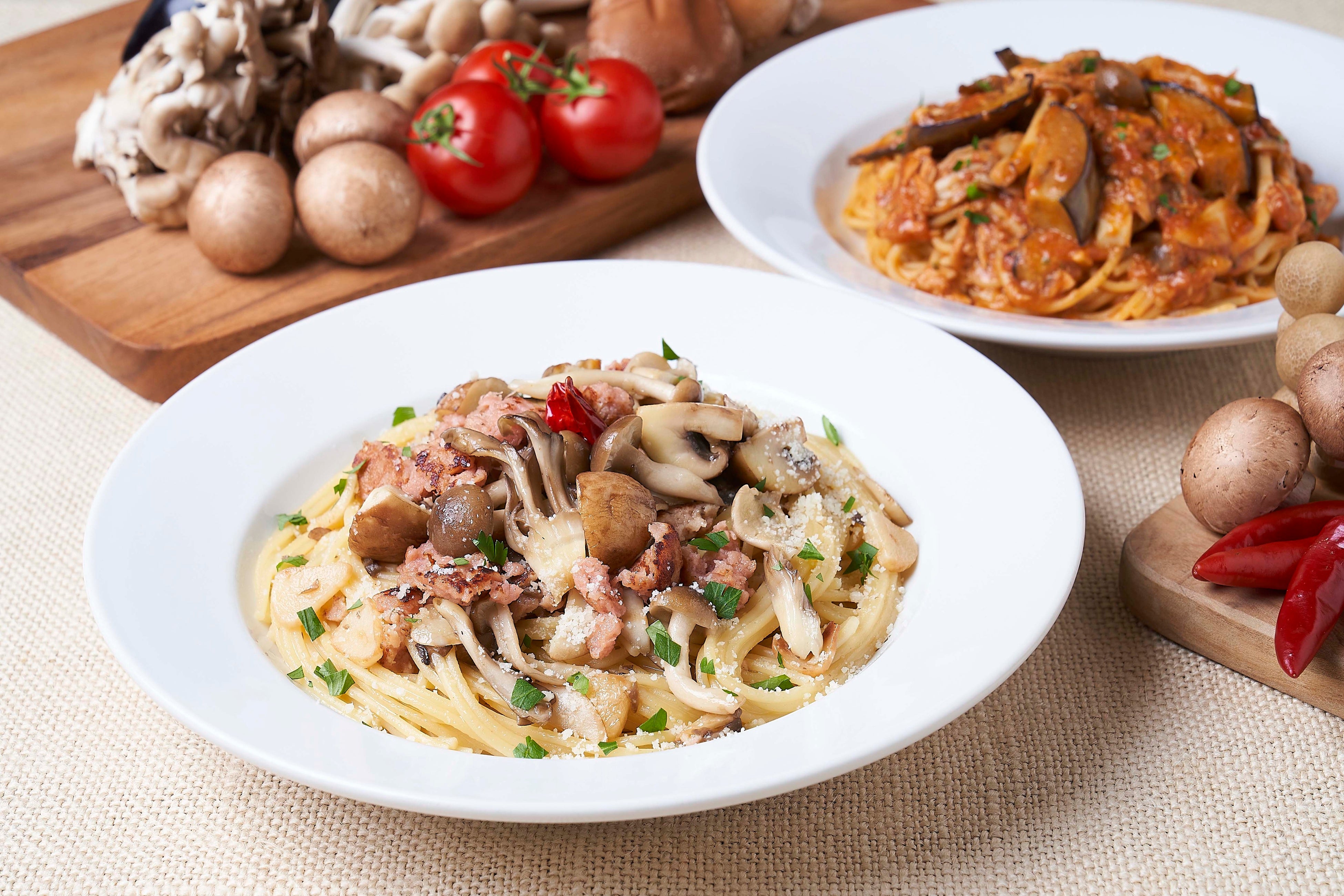 「大豆ミートといろいろキノコのペペロンチーノ」