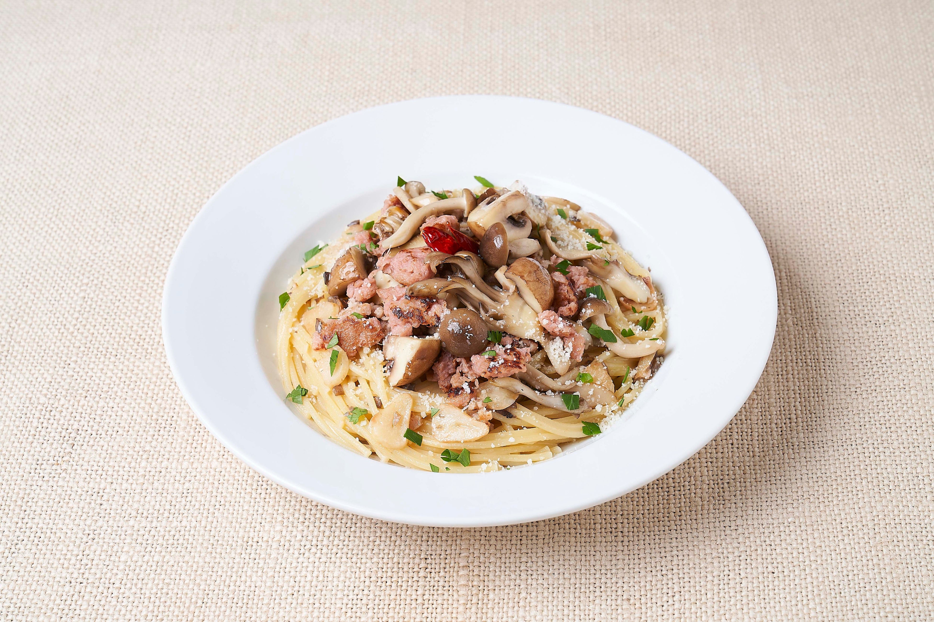 「大豆ミートといろいろキノコのペペロンチーノ」