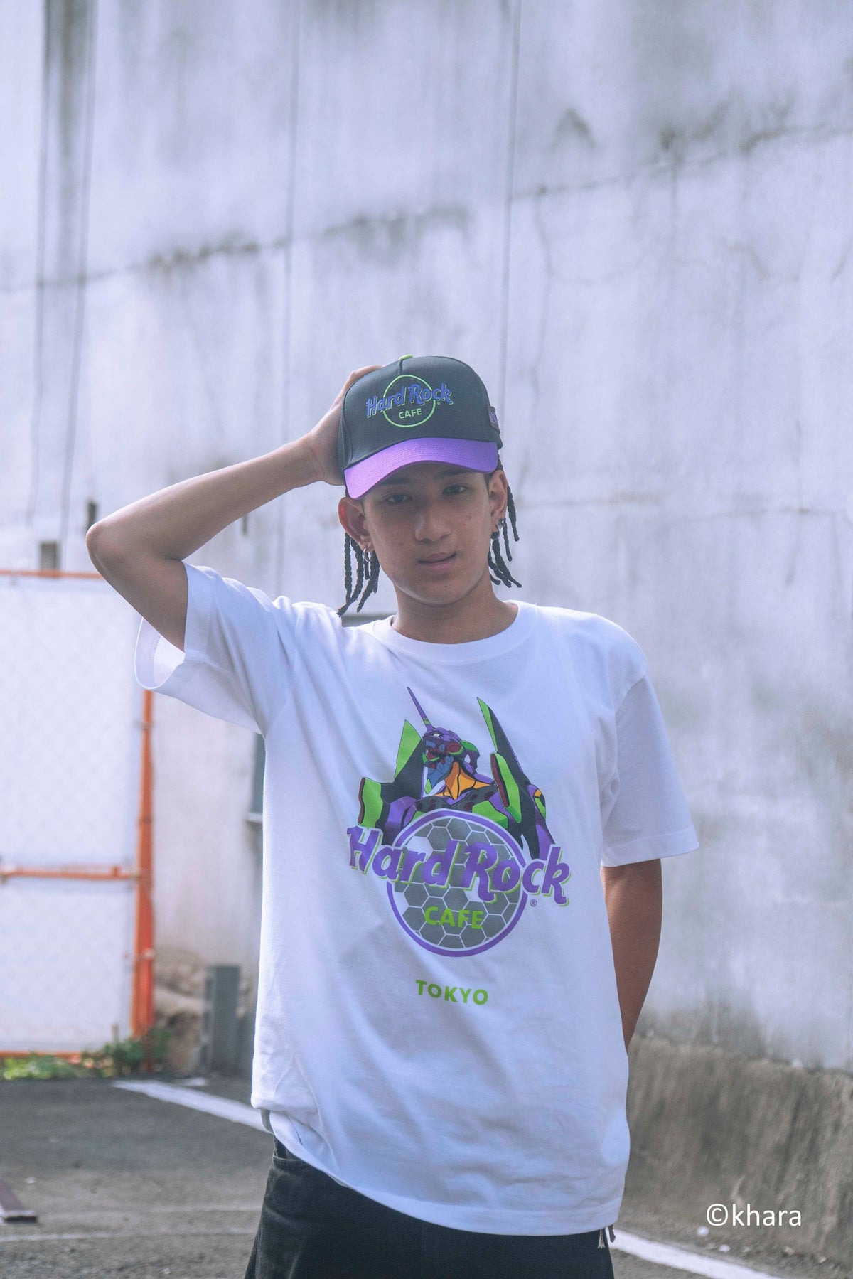 初号機ロゴTシャツ(※カラーはWhite)、初号機ロゴキャップ
