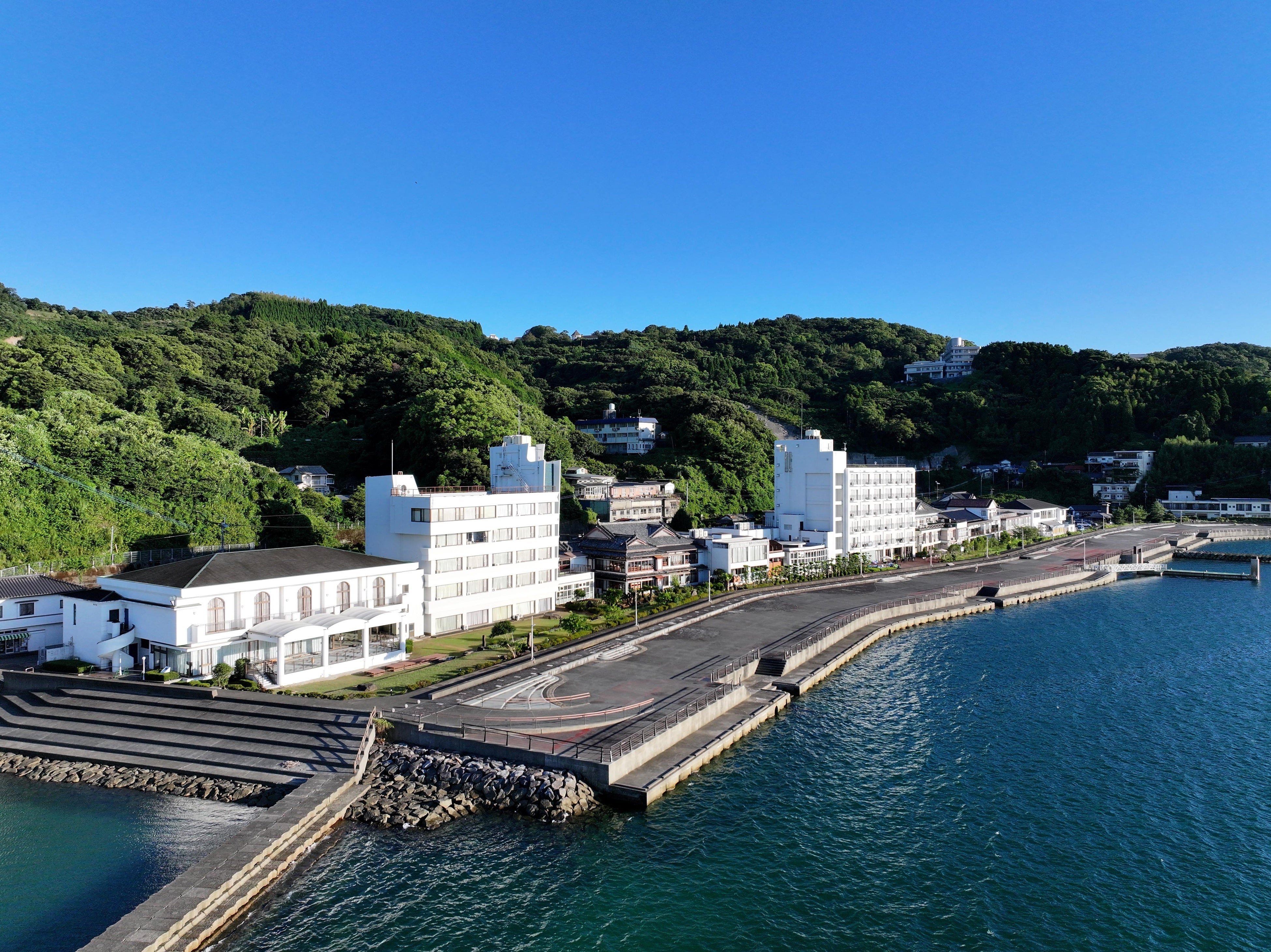 「ふっこう応援割が完売＝ホテルも満室」ではありません。湯の児温泉 海と夕やけ、自社HP限定3,000円OFFクーポンを10月1日から
