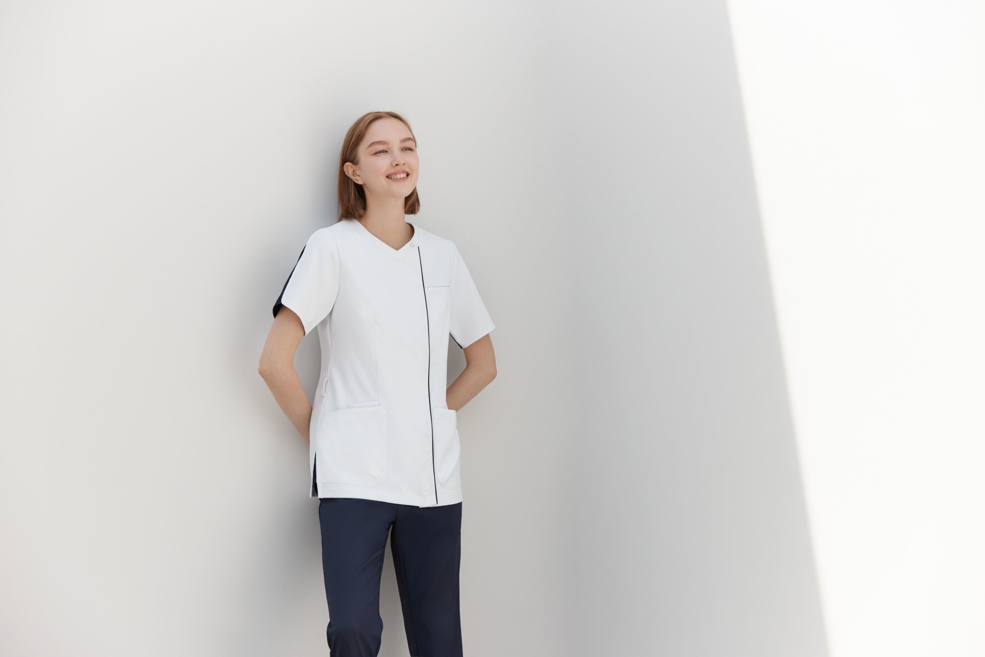 クラシコ　ナース服（上下）M size メディカルアパレルブランド「クラシコ」ナースに特化した新