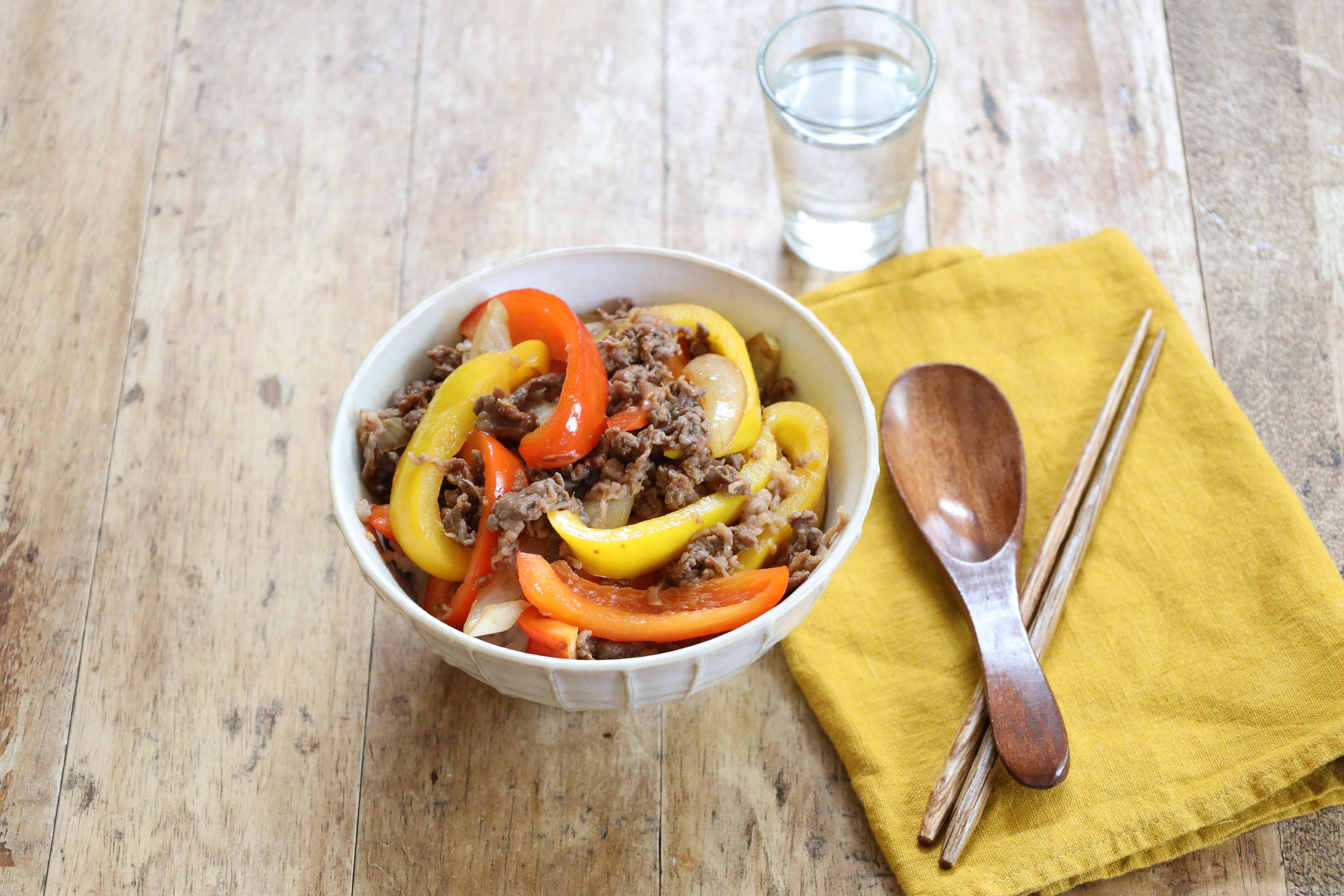 ほりえさちこさんレシピ「パプリカプルコギ丼」