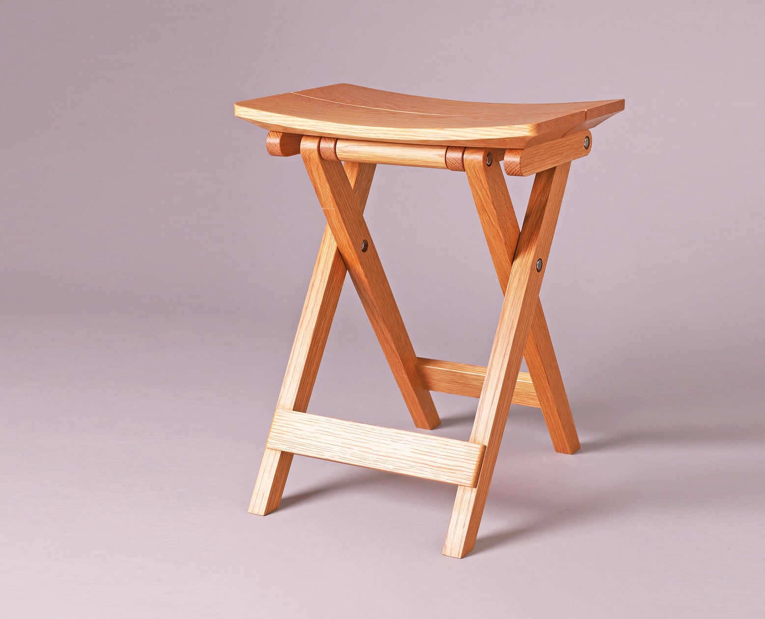 iF DESIGN AWARD 2026受賞|折り畳み椅子を日常家具へ再定義する iF DESIGN AWARD 2026受賞|折り畳み椅子を日常家具へ再定義する