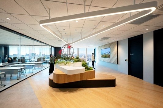 ＜エントランス＞ 