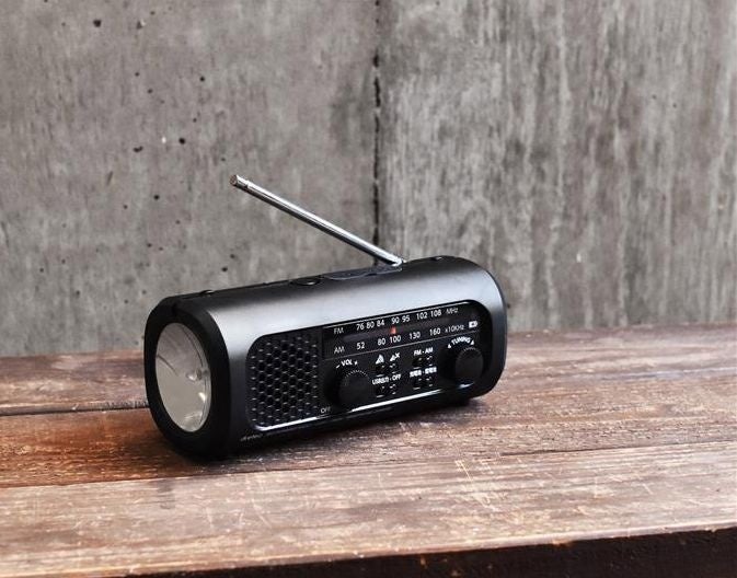 さすだけ充電ラジオライト2