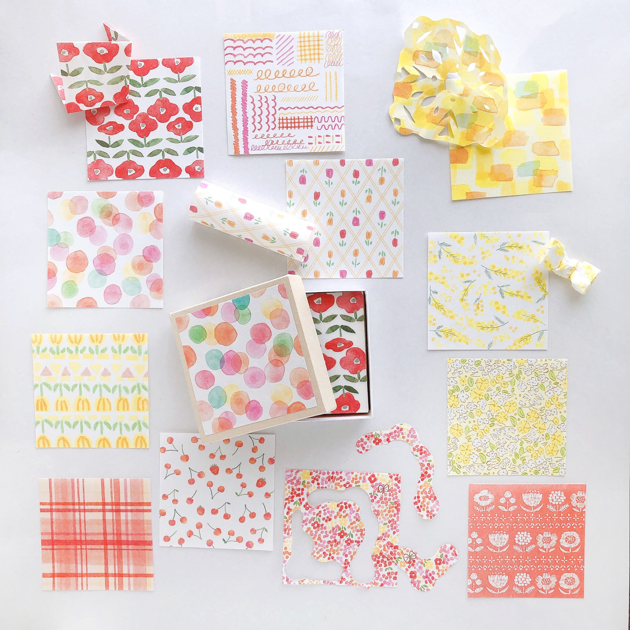 おりがみ小箱　warm(古川紙工)726円