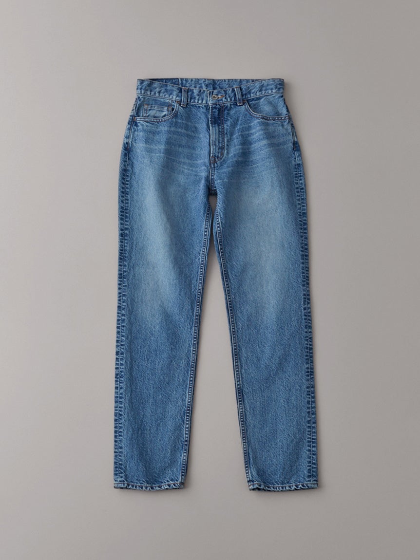 テーパードデニム＜IND＞　￥19,800（税込）