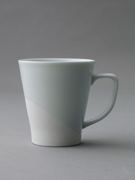 マグカップ  ¥2,860(taxi n)