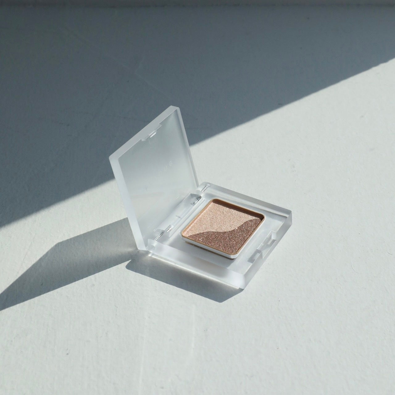 トーン ペタル アイシャドウ 28(ニュートラルブラウン)