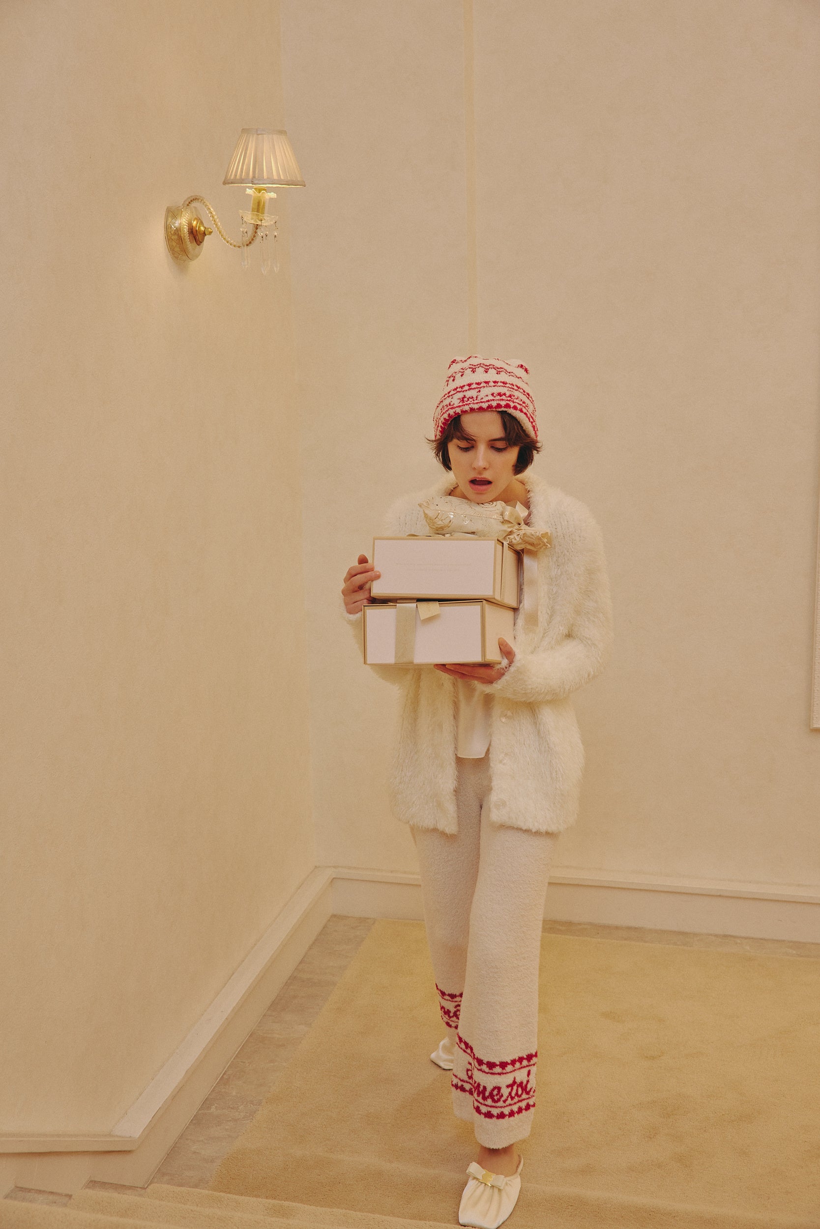 パンツ・キャップ共にRED