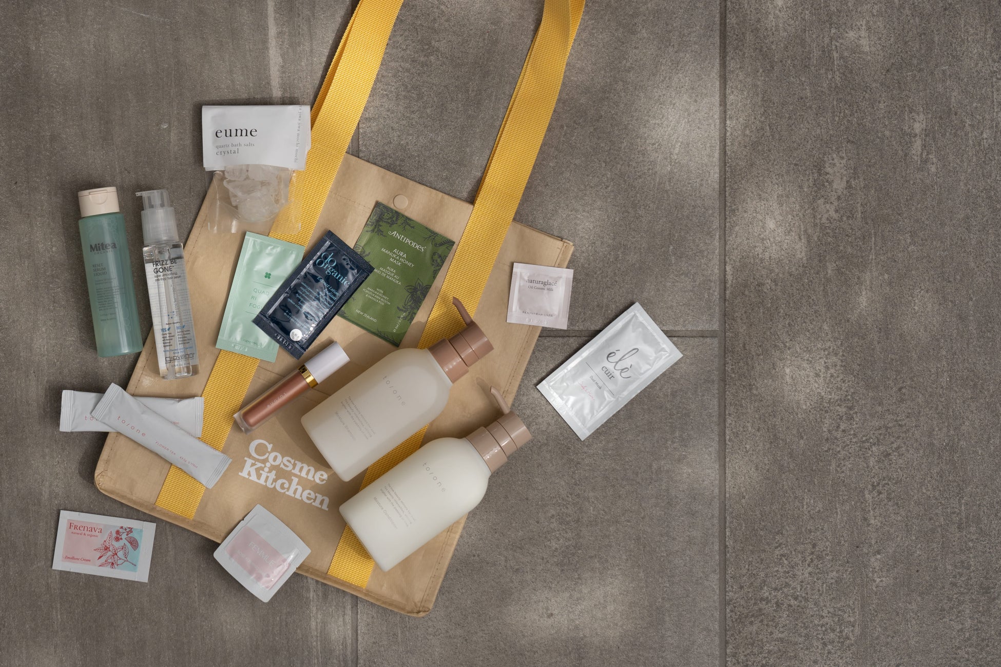 Cosme Kitchen SUMMER TRIAL BAG 2023(店頭限定販売)