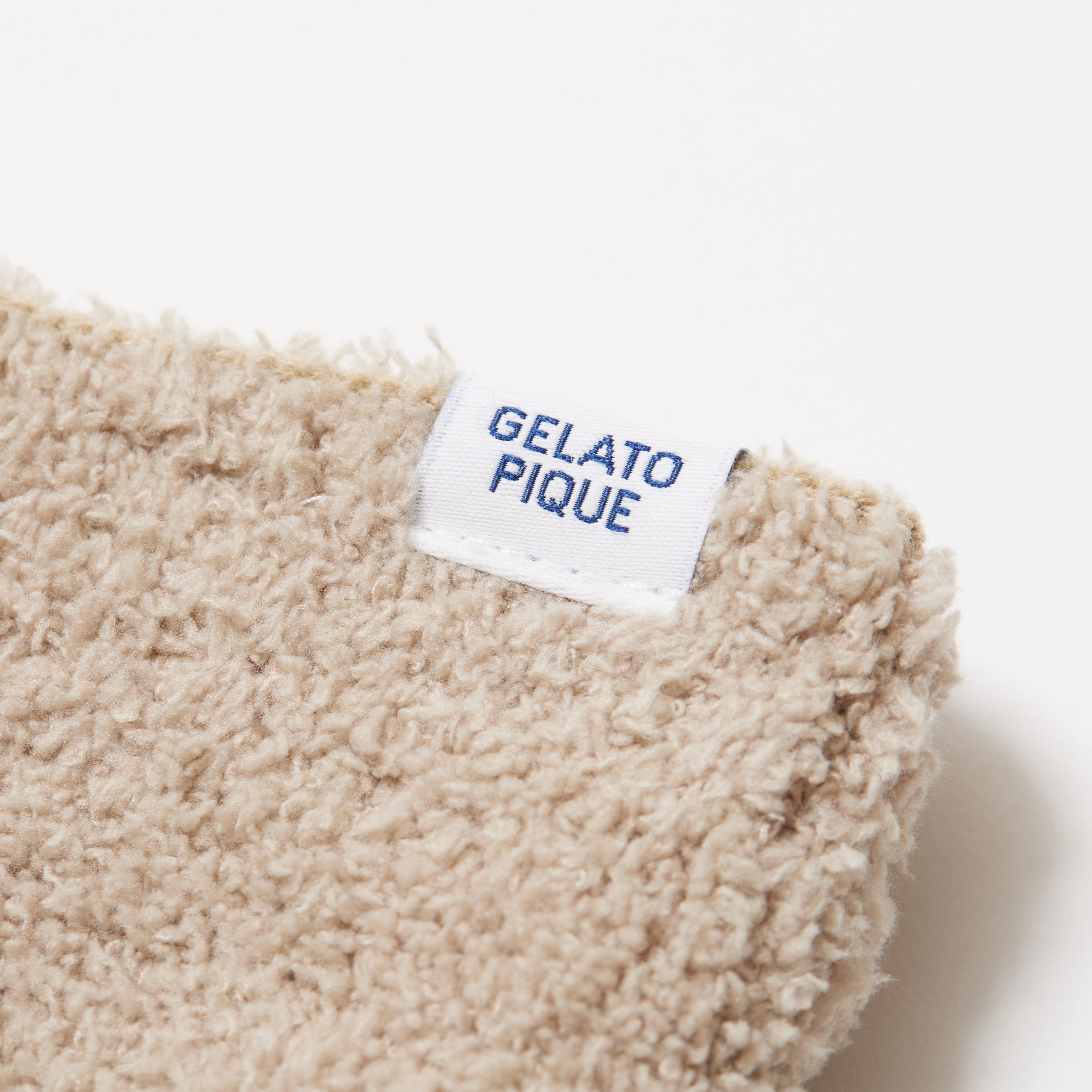 新品未使用 タグ付きGELATO PIQUE コーギー刺繍ルームウェア CAT&DOG】【Birthday】スムーズィーケープ(ウェア)｜ルーム