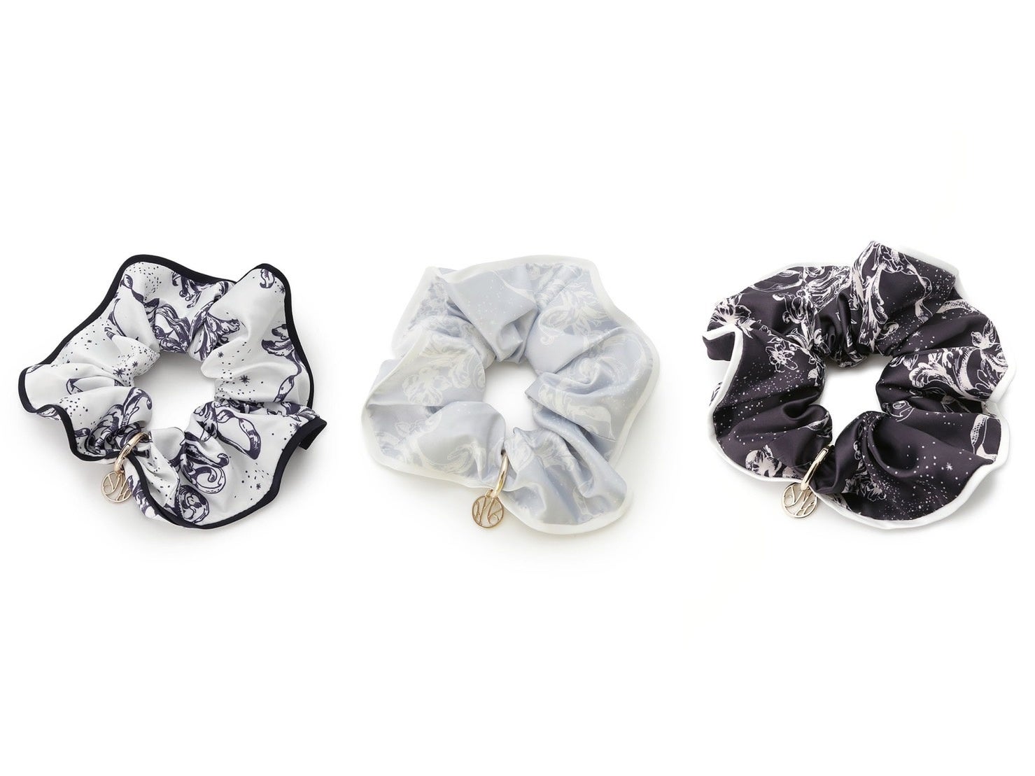 左からIVR・SAX・NVY