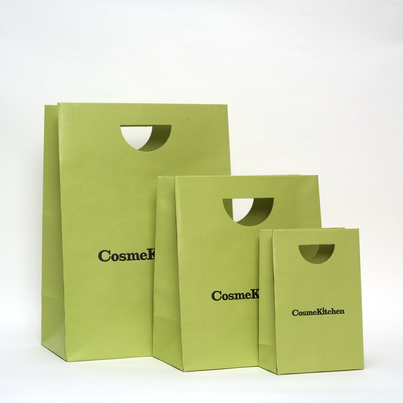 左から、Lサイズ、Mサイズ、Sサイズ