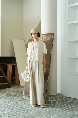 emmi x New Balance: モデル・大屋夏南を起用した限定カラーアイテムが登場!POP UP STOREも開催中 emmi x New Balance: モデル・大屋夏南を起用した限定カラーアイテムが登場!POP UP STOREも開催中