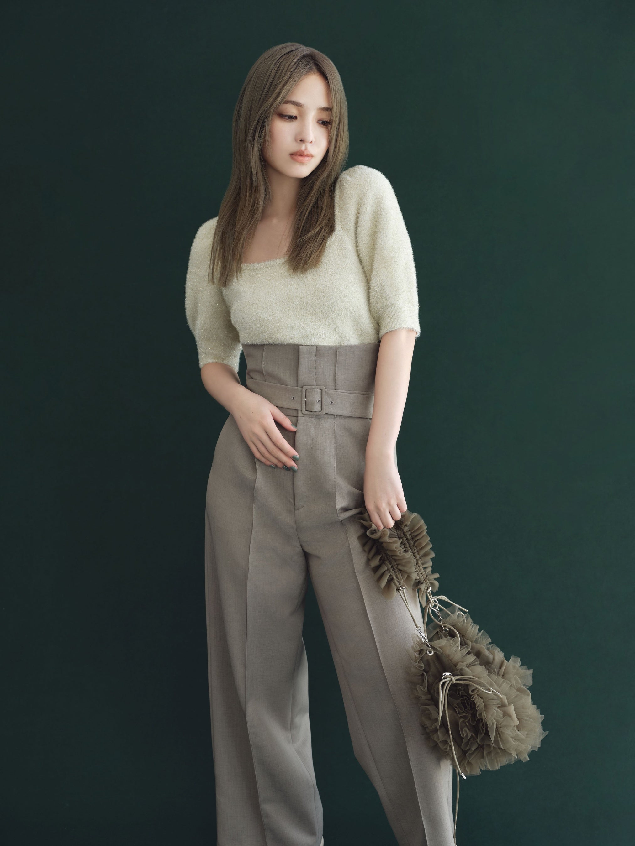 FRAY I.D】モデル・女優の横田真悠が魅せる秋の最新作を公開