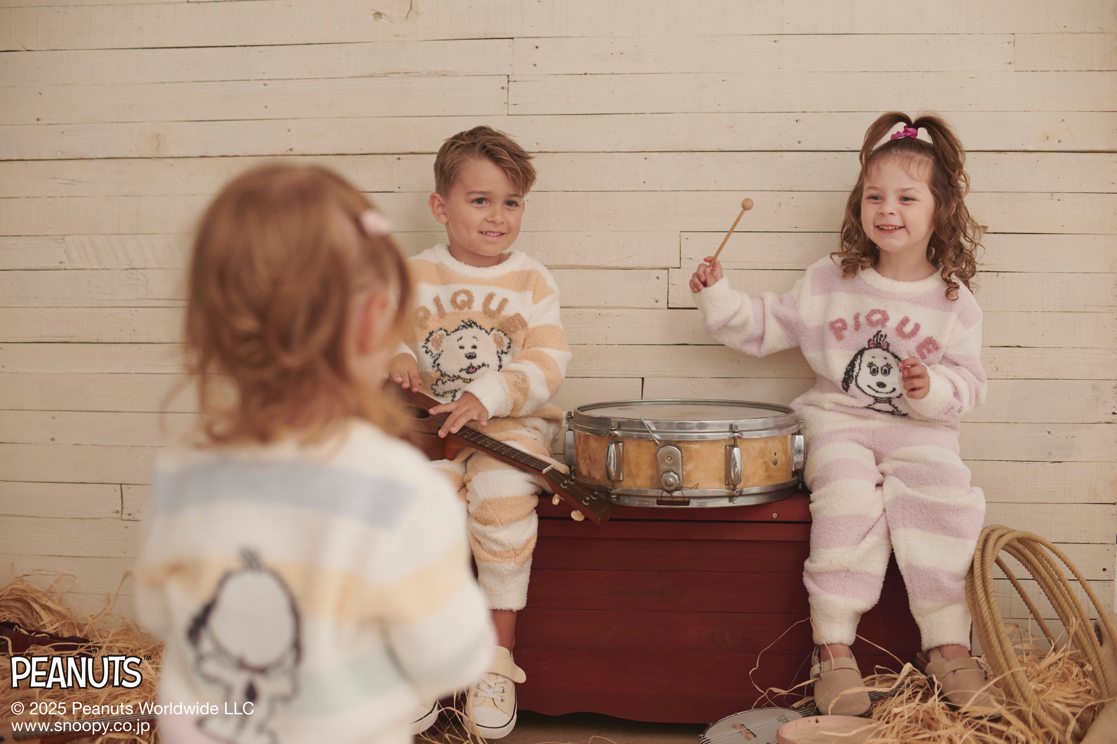 Mサイズ　新品　ピーナッツ　ジェラートピケ　スヌーピー　ベビモコケープ 販路限定カラーあり】【PEANUTS PUPPIES】【KIDS】ベビモコプル