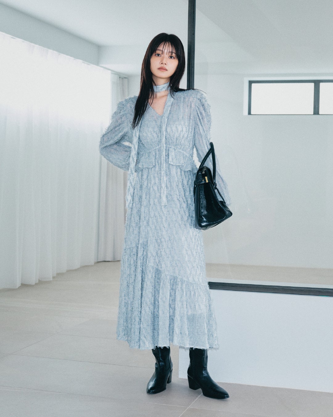 【未使用・美品】Lily Brown★変わり織 コクーンシルエット コ－ト LILY BROWN（リリーブラウン）の「embroideryコクーンコート